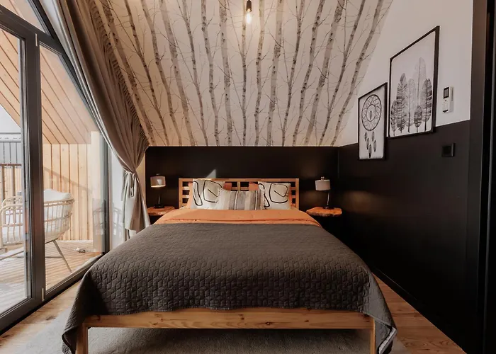 Miedzy Brzozami 茨兹伊特纳